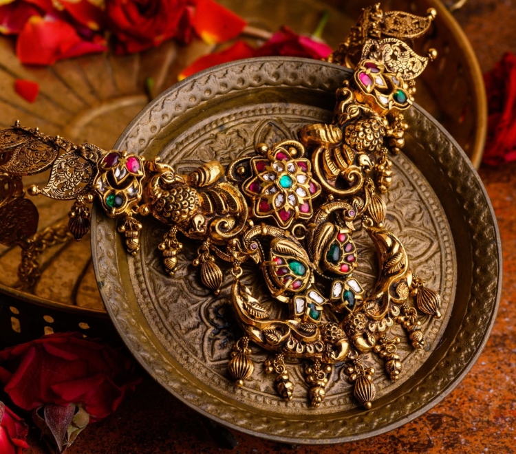 Temple-Collection-Jewellery-Gold.jpg
